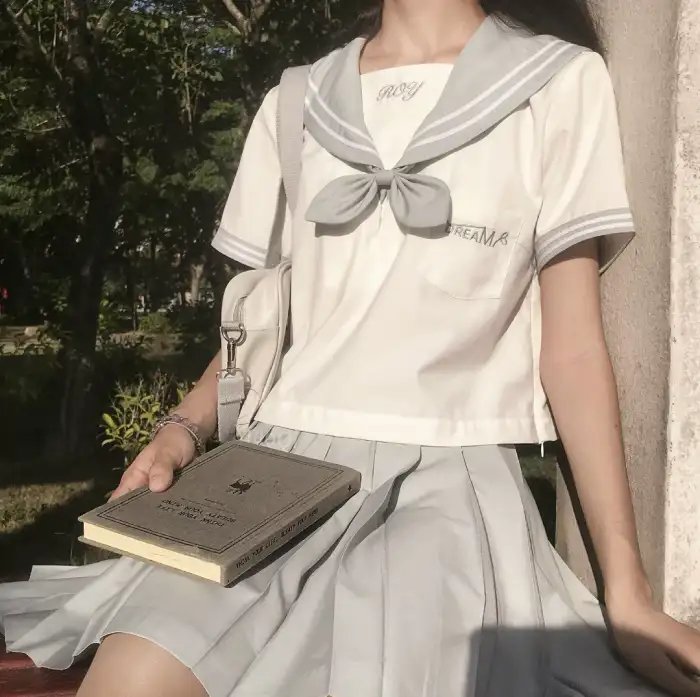 开画少女漫